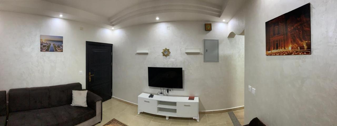 Amro Petra Apartment Wadi Musa Exterior photo